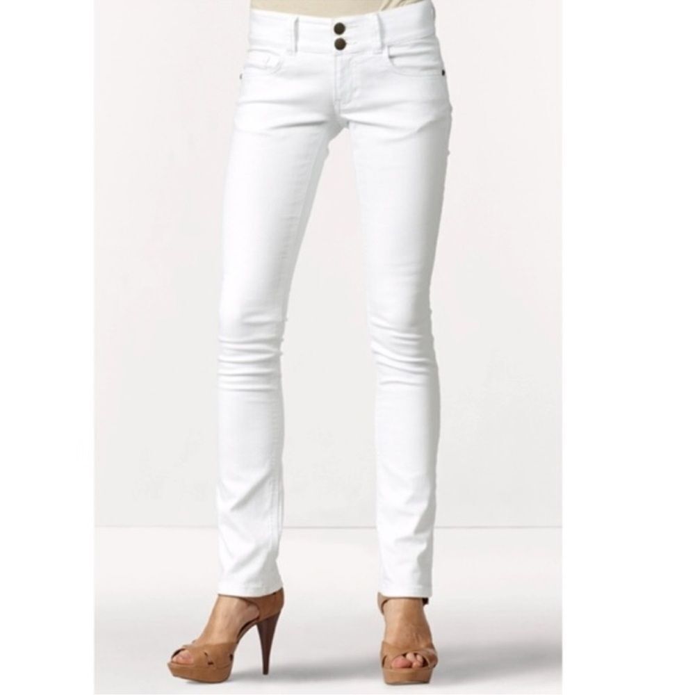 CAbi 14 White Lou Lou Straight Leg Jeans